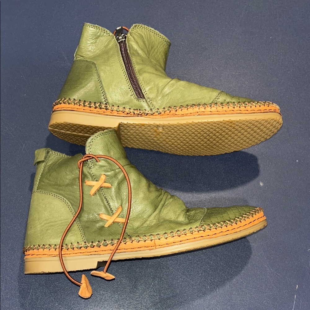Olive Green genuine Leather womans spring step boots size 39